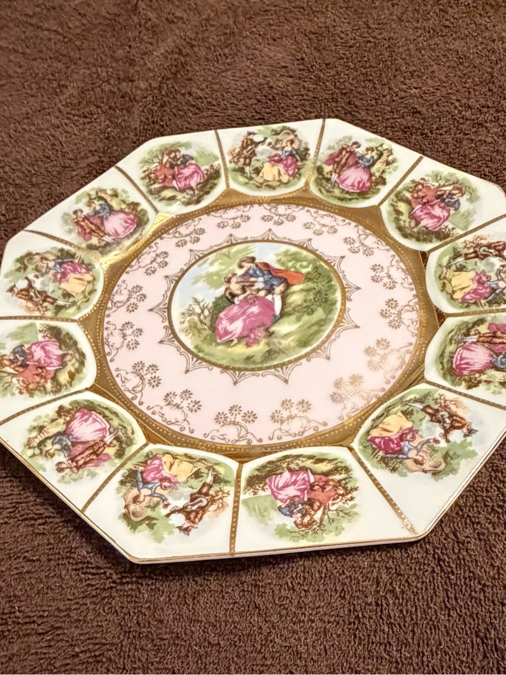 Royal Vienna 1103 Courting Couple Decorative Plate Gold Trim Approx 10”